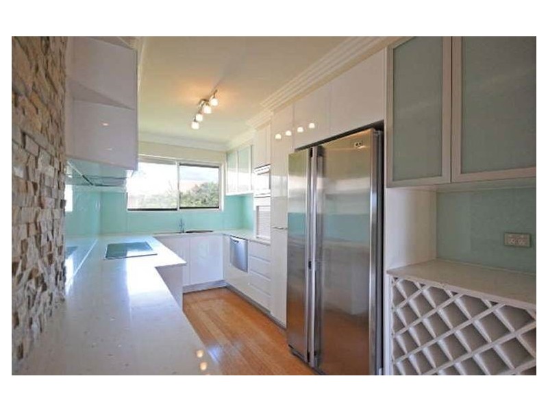 15/2 Nagel Ave, Miami QLD 4220