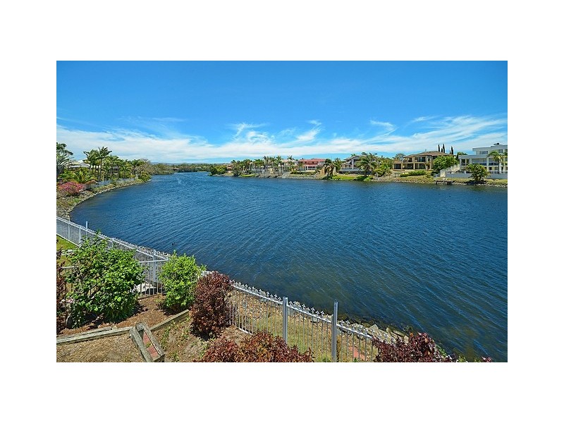 4 Warriewood Place, Robina QLD 4226