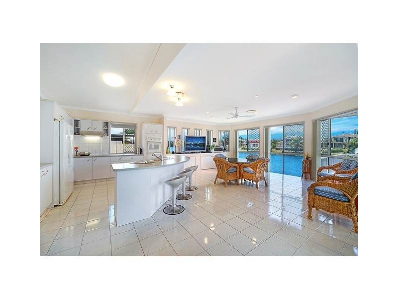 4 Warriewood Place, Robina QLD 4226