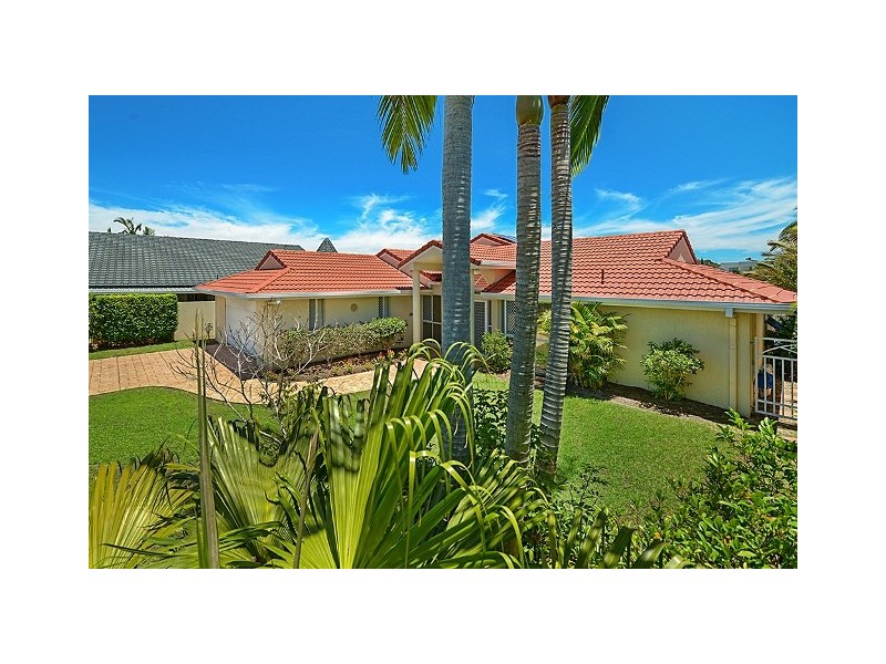 4 Warriewood Place, Robina QLD 4226