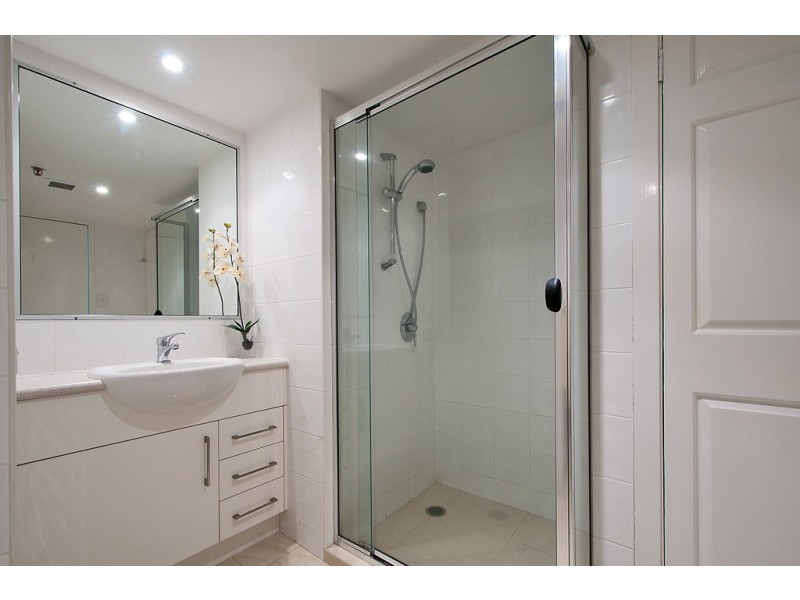 2502 ‘Longbeach’ 28 Northcliffe Terrace, Surfers Paradise QLD 4217