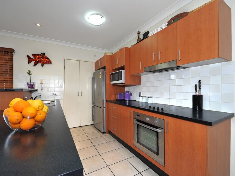 10/29 Proud Street ‘Broadwater Blue’, Labrador QLD 4215