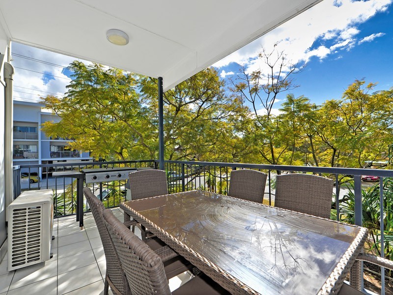 10/29 Proud Street ‘Broadwater Blue’, Labrador QLD 4215