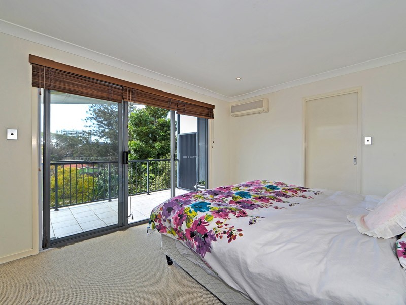 10/29 Proud Street ‘Broadwater Blue’, Labrador QLD 4215