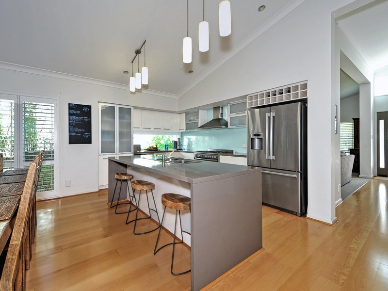 5001 Riverwood Grove, Benowa QLD 4217