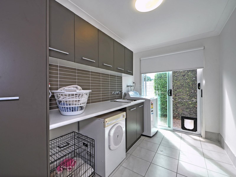 5001 Riverwood Grove, Benowa QLD 4217