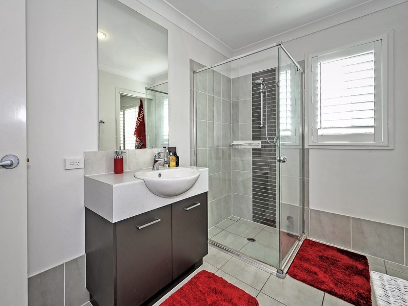 5001 Riverwood Grove, Benowa QLD 4217