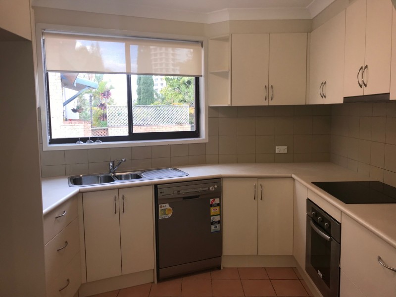 4/23 Britannia Avenue, Broadbeach QLD 4218