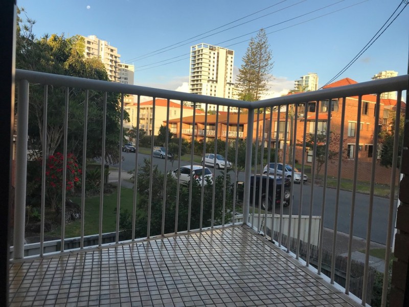 4/23 Britannia Avenue, Broadbeach QLD 4218