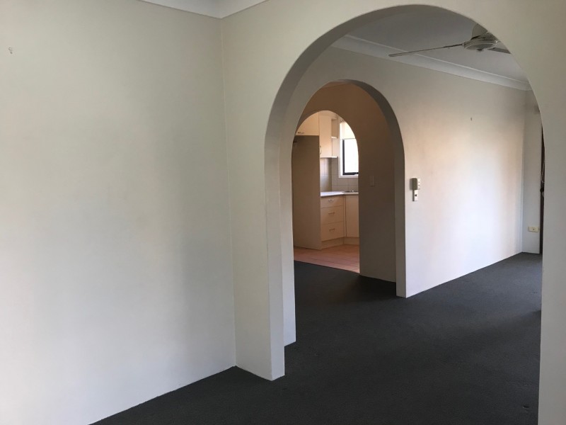 4/23 Britannia Avenue, Broadbeach QLD 4218