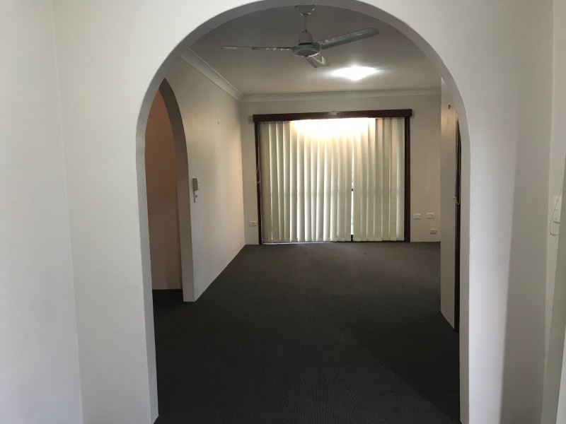 4/23 Britannia Avenue, Broadbeach QLD 4218