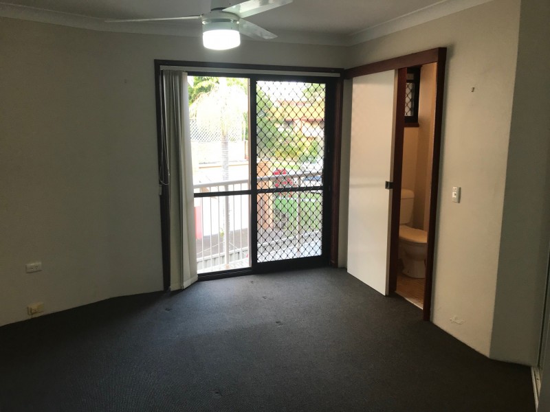 4/23 Britannia Avenue, Broadbeach QLD 4218