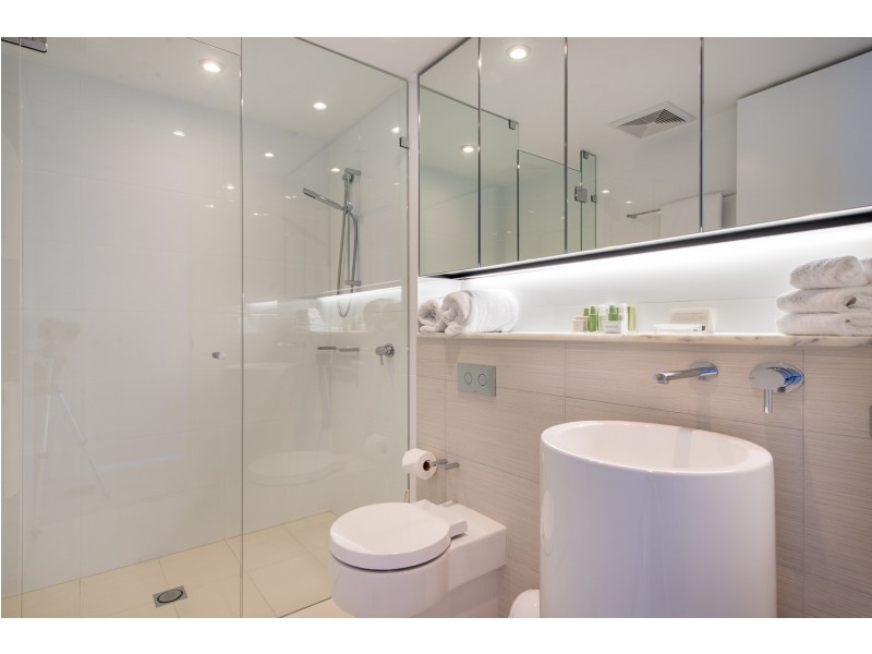 1706 ‘The Oracle’ 4 Charles Avenue, Broadbeach QLD 4218