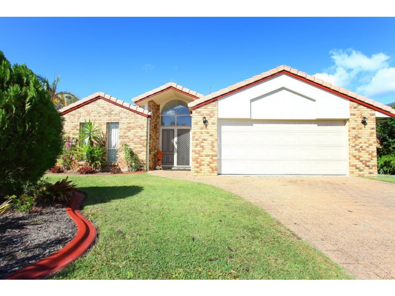 10 Cutwater Close, Clear Island Waters QLD 4226