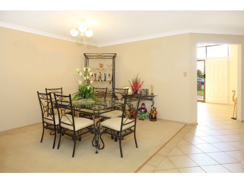 10 Cutwater Close, Clear Island Waters QLD 4226