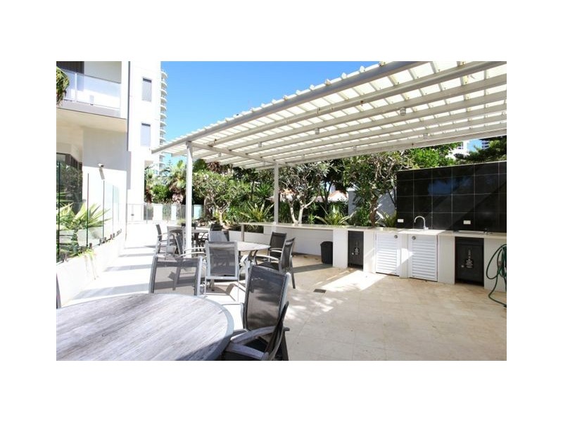 34/173 Old Burleigh Road, Broadbeach QLD 4218