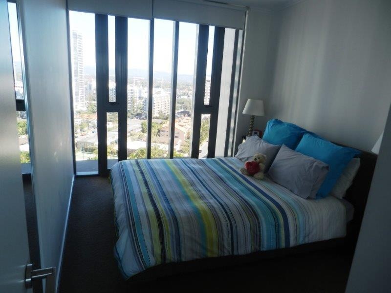 34/173 Old Burleigh Road, Broadbeach QLD 4218