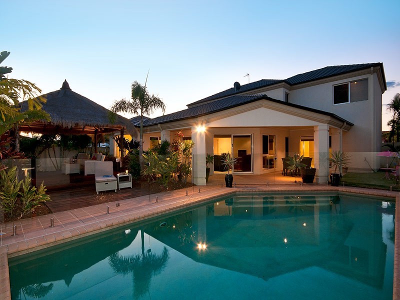 12 Ulrike Way, Benowa Waters QLD 4217