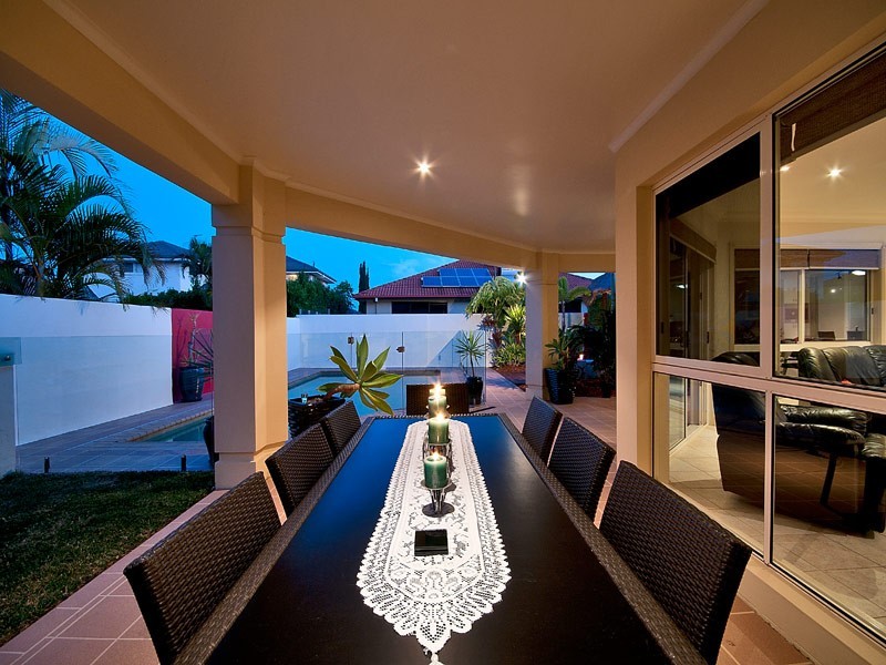 12 Ulrike Way, Benowa Waters QLD 4217