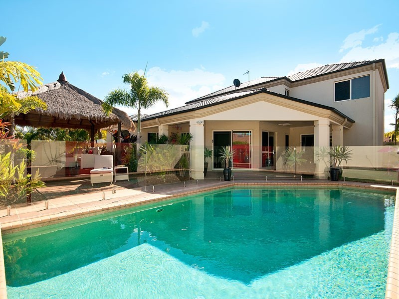 12 Ulrike Way, Benowa Waters QLD 4217