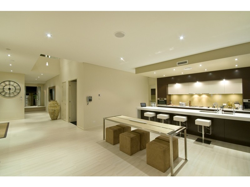 70 Blair Athol Crescent, Sorrento QLD 4217