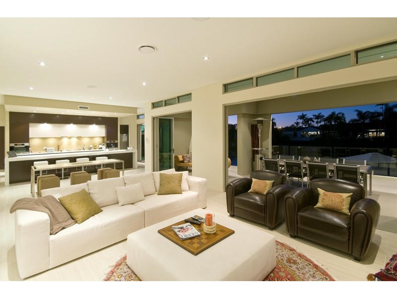 70 Blair Athol Crescent, Sorrento QLD 4217