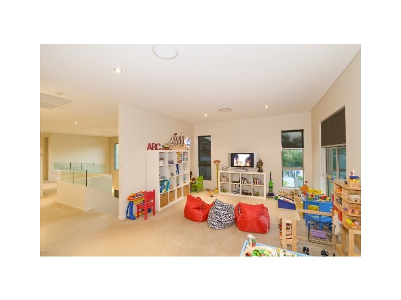 70 Blair Athol Crescent, Sorrento QLD 4217