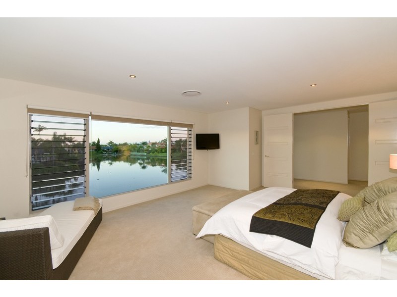 70 Blair Athol Crescent, Sorrento QLD 4217