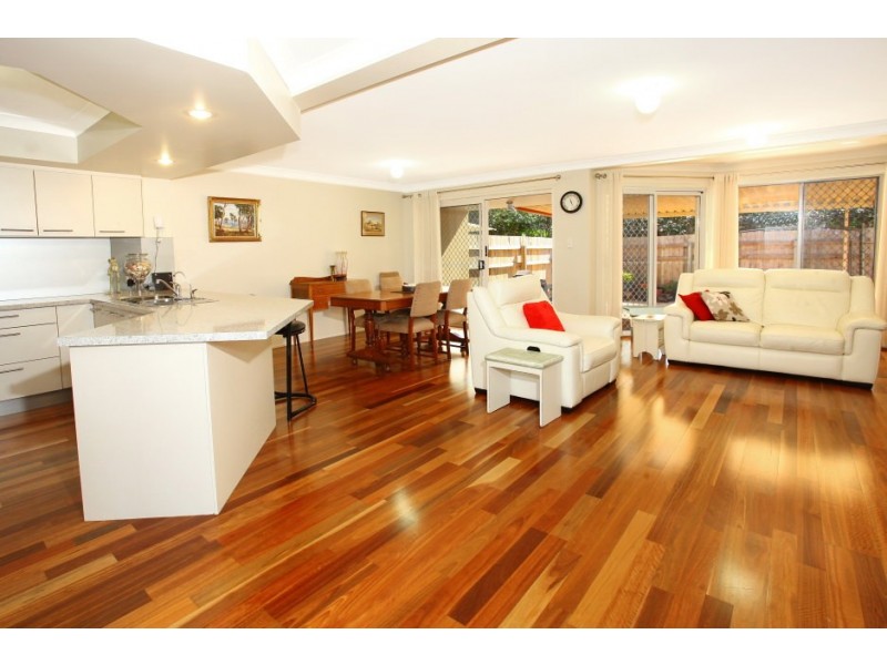 39/88 Cotlew Street East, Southport QLD 4215