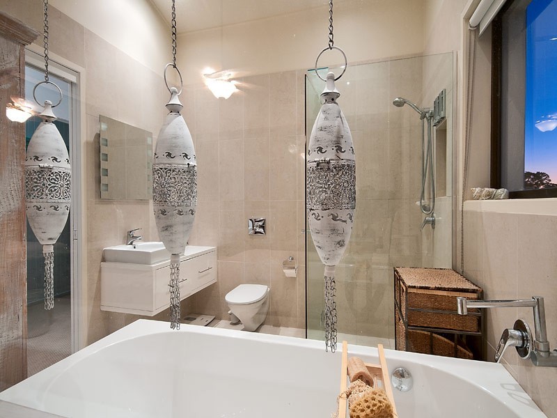 37 Conifer Crescent, Broadbeach Waters QLD 4218