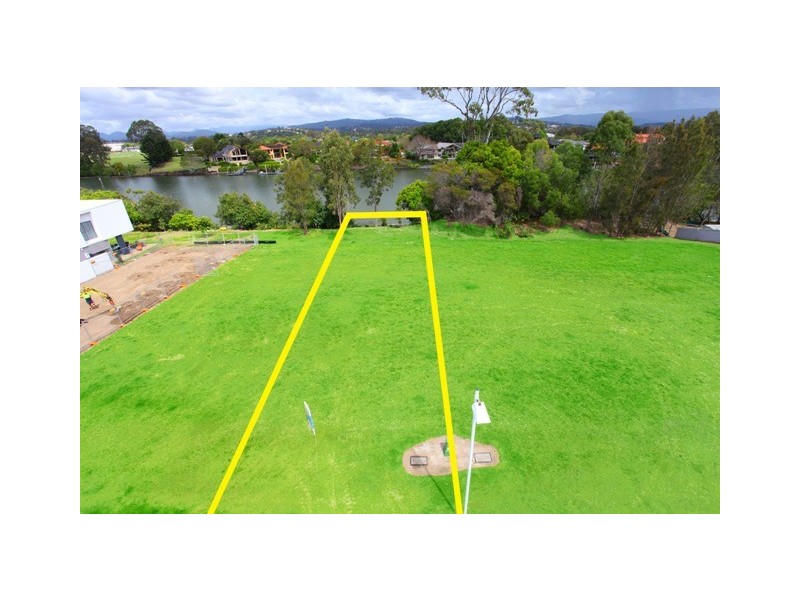 2/4009 Quayside, Benowa QLD 4217