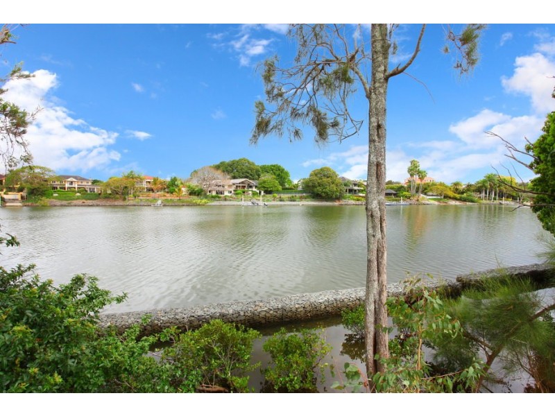 2/4009 Quayside, Benowa QLD 4217