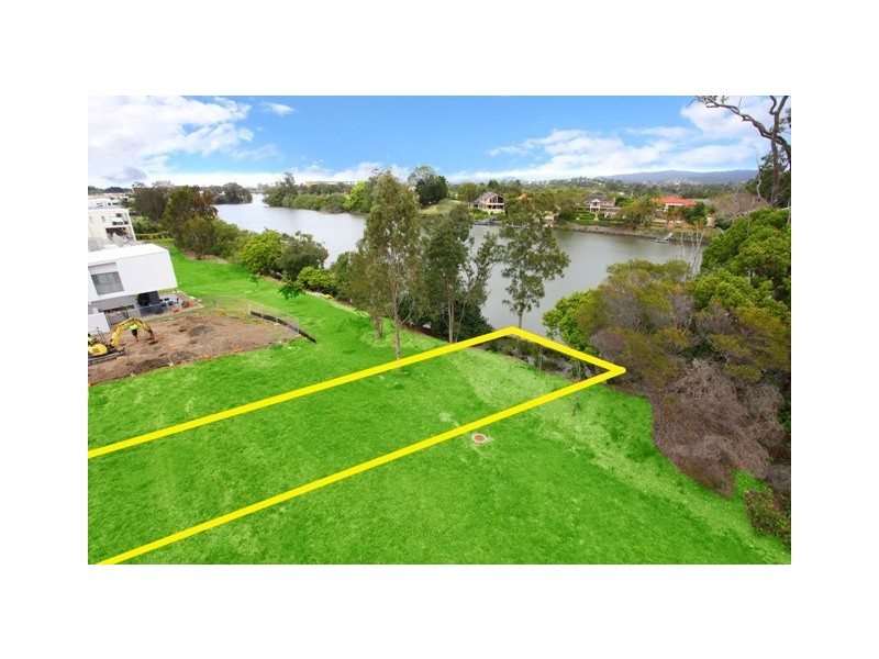 2/4009 Quayside, Benowa QLD 4217
