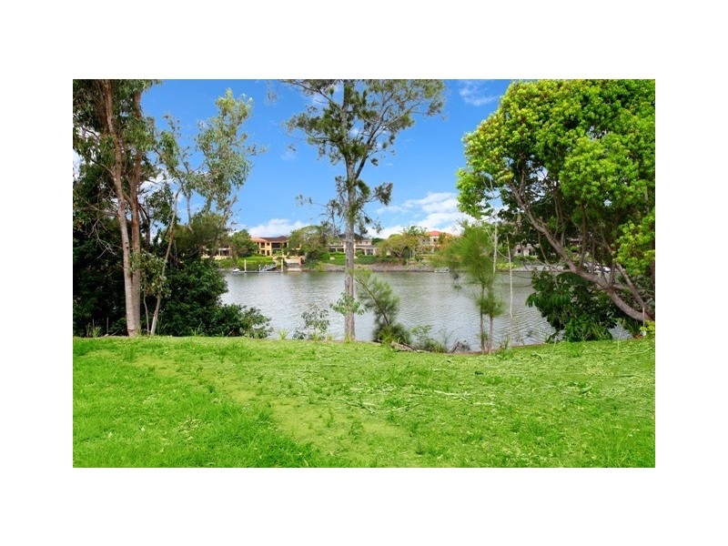 2/4009 Quayside, Benowa QLD 4217