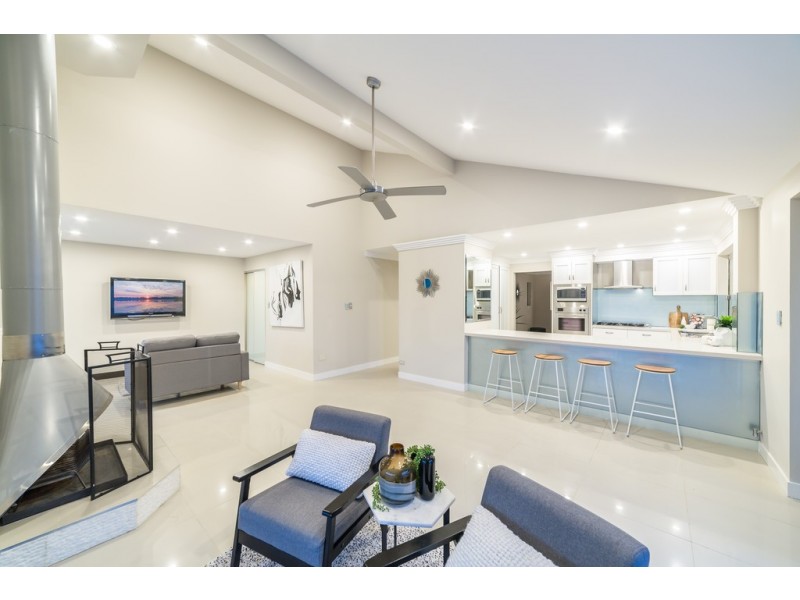 68 Fitzwilliam Street, Carrara QLD 4211