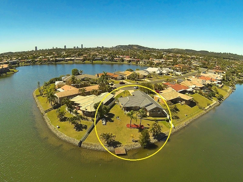24 Placid Court, Varsity Lakes QLD 4227