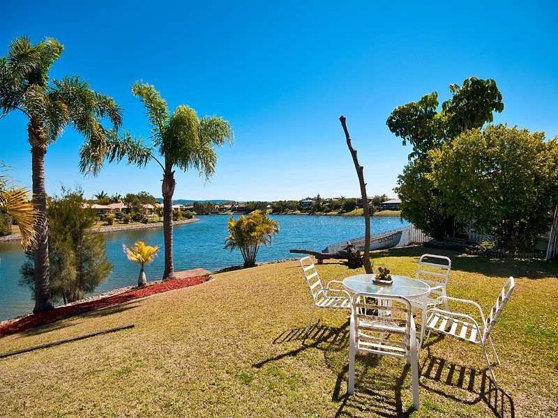 24 Placid Court, Varsity Lakes QLD 4227