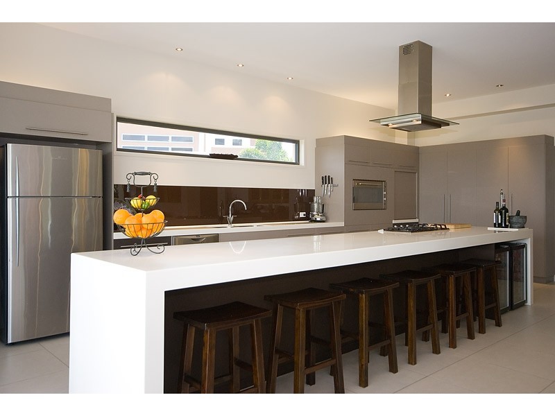 7012 Vista Drive, Royal Pines, Benowa QLD 4217