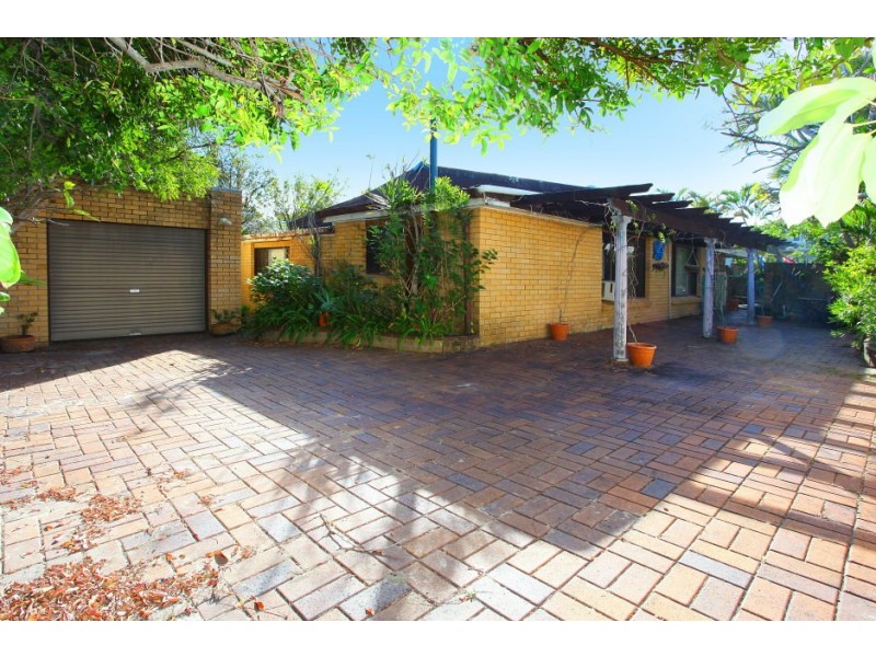 38 Australia Avenue, Broadbeach QLD 4218