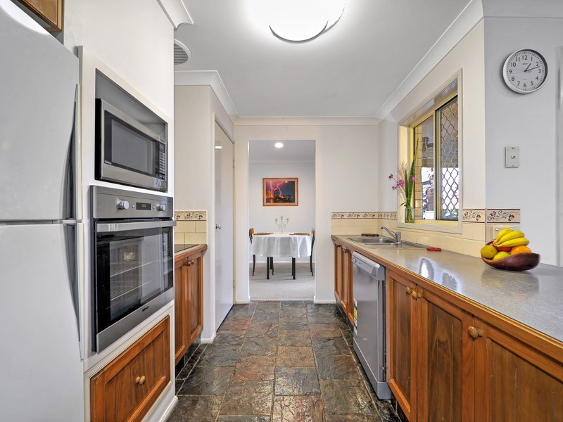 4 Harrison Court, Mudgeeraba QLD 4213