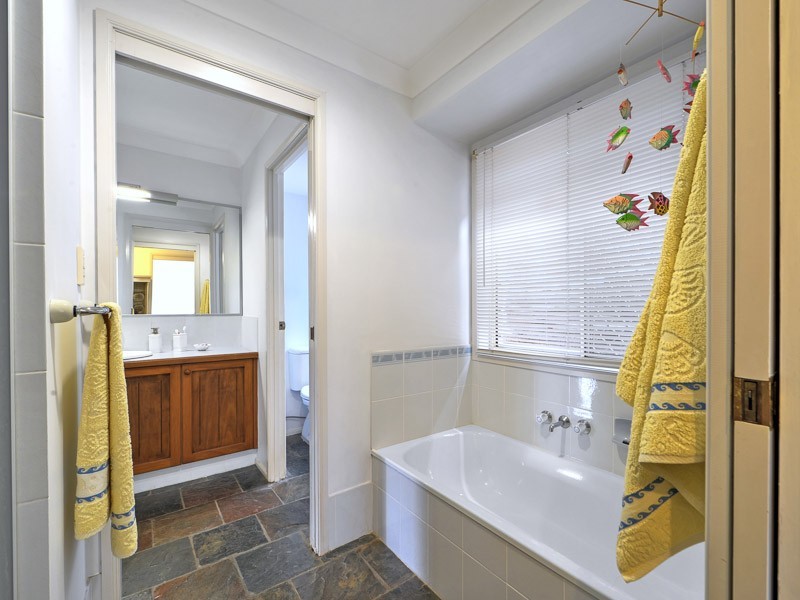 4 Harrison Court, Mudgeeraba QLD 4213