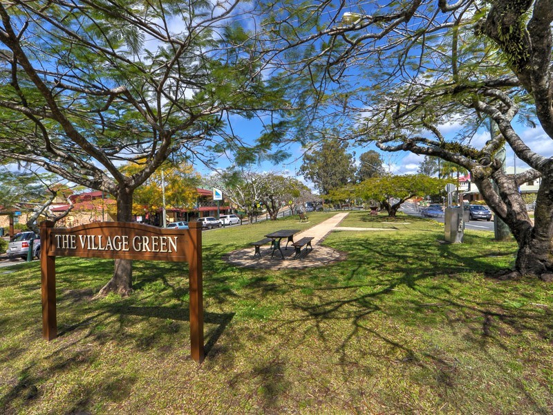 4 Harrison Court, Mudgeeraba QLD 4213