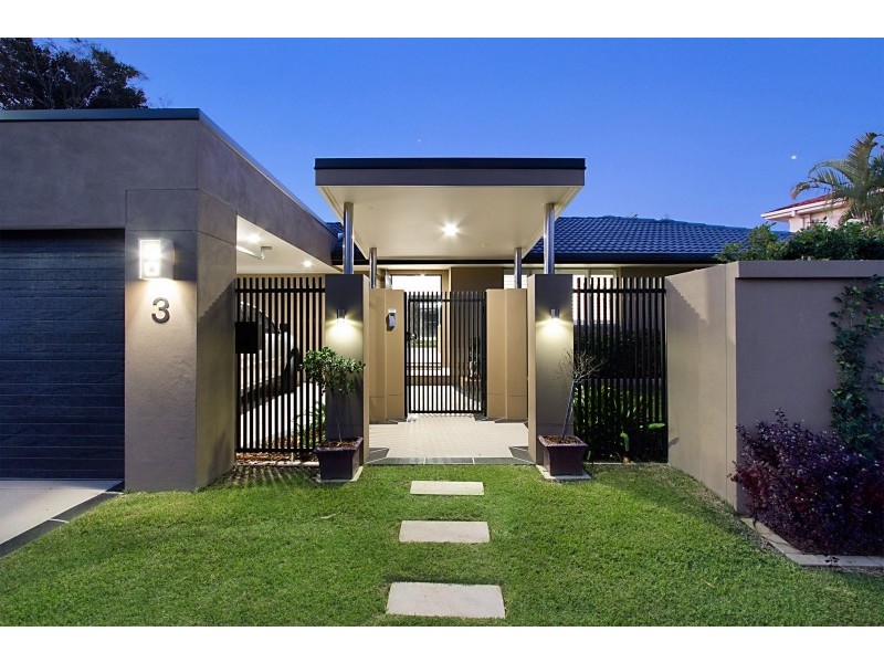 3 Balmoral Avenue, Sorrento QLD 4217