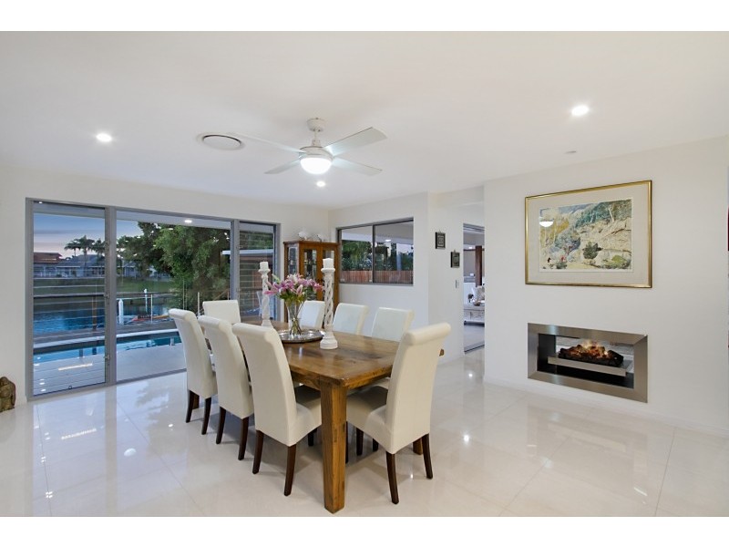 3 Balmoral Avenue, Sorrento QLD 4217