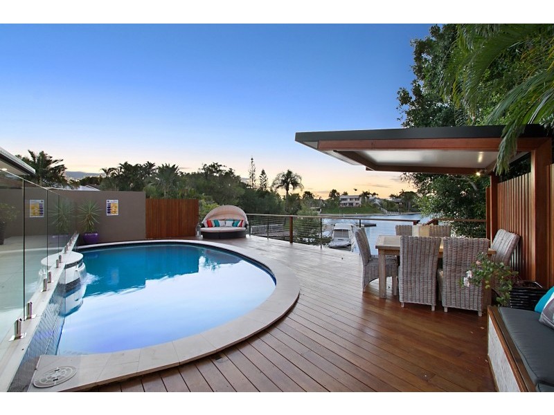 3 Balmoral Avenue, Sorrento QLD 4217