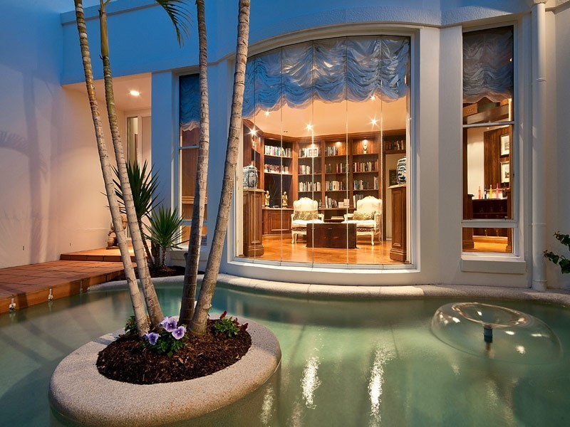 9 Montego Court, Mermaid Waters QLD 4218