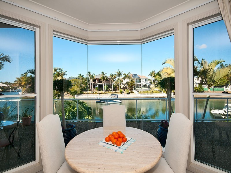 9 Montego Court, Mermaid Waters QLD 4218