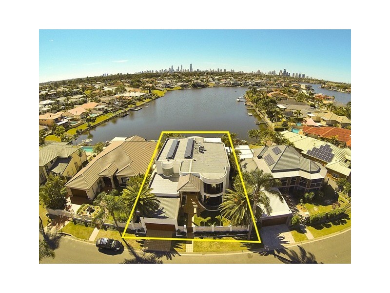 25 Montevideo Drive, Clear Island Waters QLD 4226