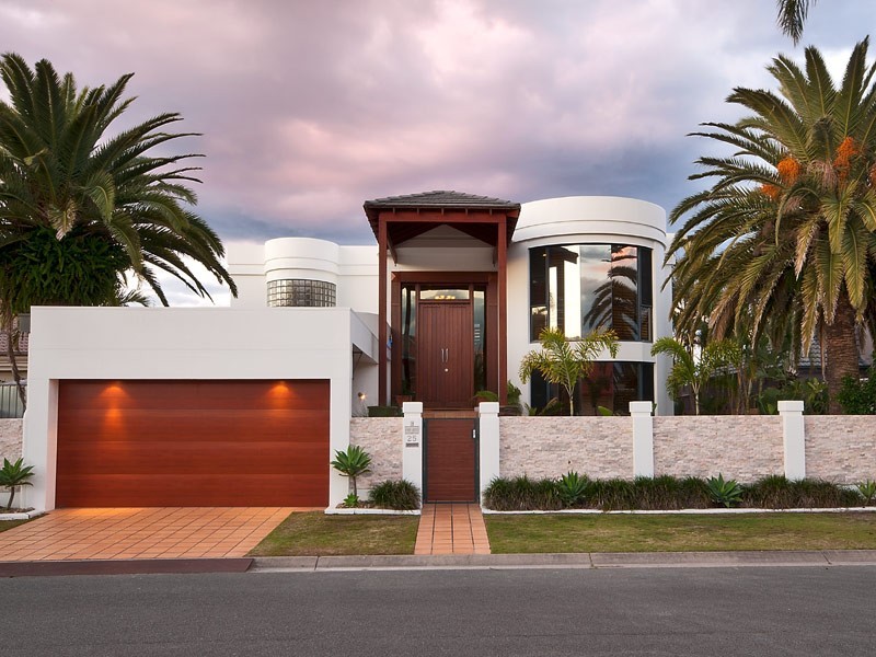 25 Montevideo Drive, Clear Island Waters QLD 4226