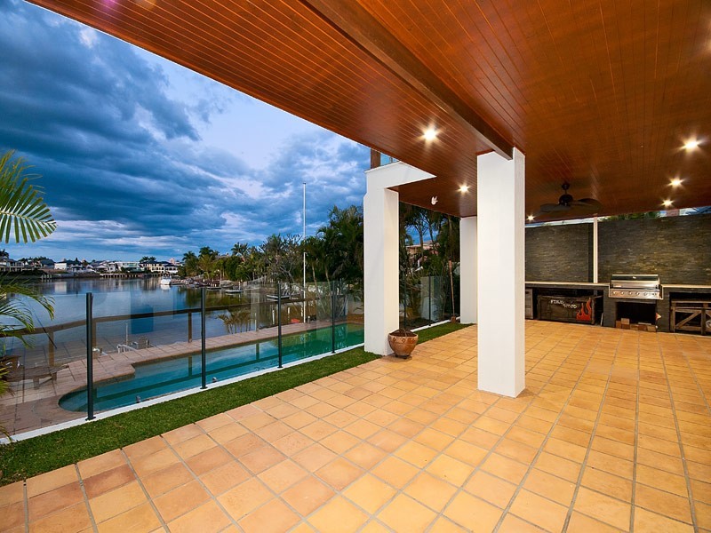 25 Montevideo Drive, Clear Island Waters QLD 4226